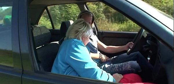  Hitchhiking blonde granny picked up and doggy-fucked roadside